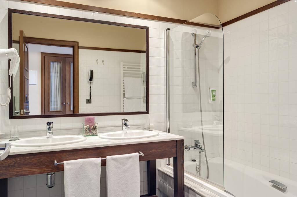 Habitación Doble Superior con balcón